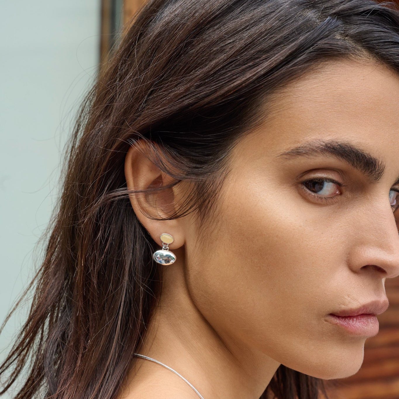 Reflection Topaz Earring - SILVER / RAGBAG (リフレクショントパーズイヤリング・ピアス - シルバー / ラグバッグ) - ICHI GALLERY | トパーズ ハニーストーン デンマーク ジュエリー ブランド 女性 小物 アクセサリー ギフト 贈り物 プレゼント