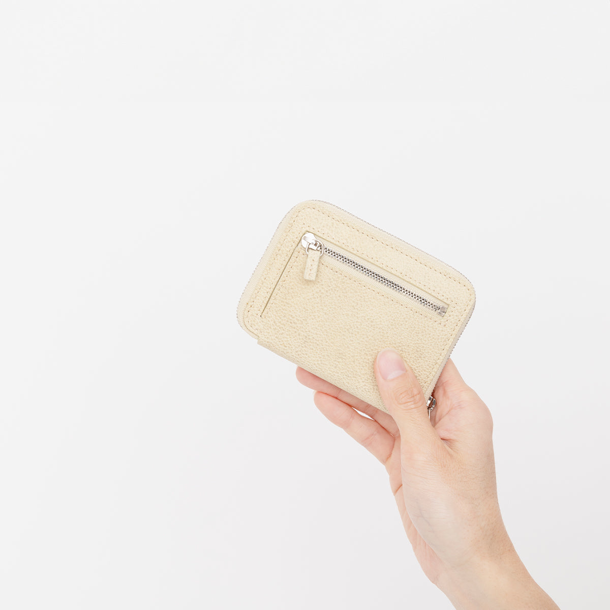 CRISTY SLIM COMPACT WLT (クリスティスリムコンパクトウォレット) - ITTI (イッチ) | 財布 さいふ サイフ 二つ折り ラウンドファスナー キャッシュレス レザー 革小物 ブランド メンズ レディース