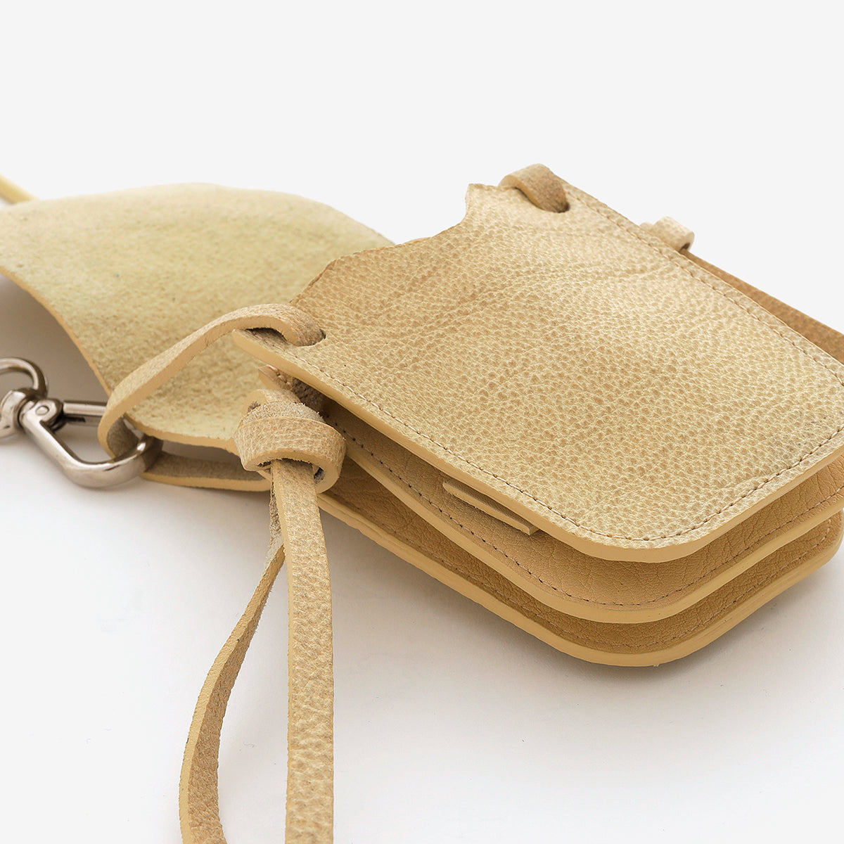 ITTI (イッチ) | HERRIE TINY MEDICINE POUCH / SHIRO(ヘリータイニーメディスンポーチ/白鞣し革)レザー ポーチ