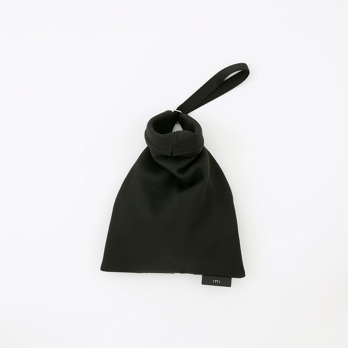 ITTI (イッチ) | ANNIE RICE BAG iii / DIPLO SKY(アニーライスバッグ/ディプロスカイ) レザー 巾着 ポーチ カバン ハンドバッグ メンズ レディース ユニセック ミニ かばん 鞄 革 黒 クロ ブラック
