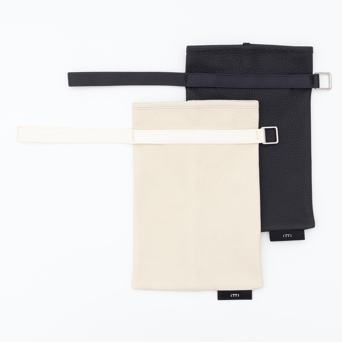 ITTI (イッチ) | ANNIE SMALL RICE BAG / DIPLO SKY (アニースモールライスバッグ / ディプロスカイ)レザー 巾着 ハンド メンズ レディース ハンド 鞄 カバン かばん 手持ち レザー お出かけ ブラック ホワイト アイボリー トープ グレージュ 灰色