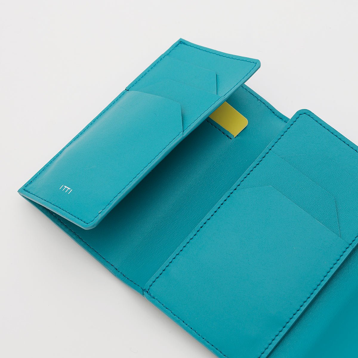 ITTI (イッチ) | CRISTY TRIFOLD MID WLT/RAPTO(クリスティトライフォールドミッドウォレット)折り財布 本革 レザー ミディアム