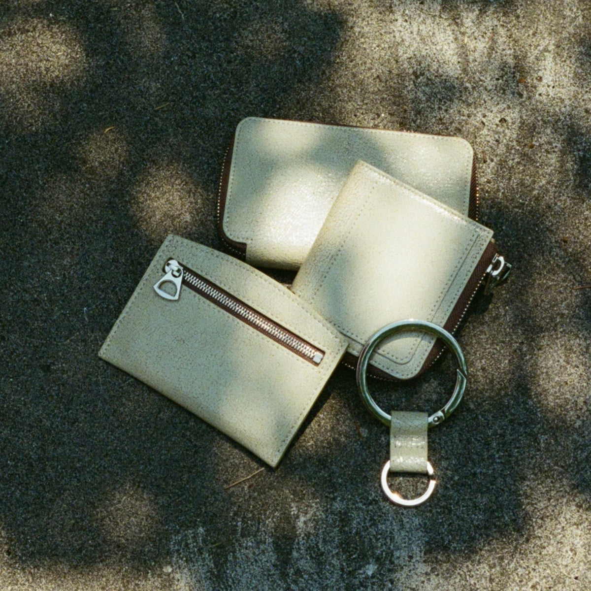 剥がれゆくことで育つ革。ITTIが選んだ、新たな表情。 | NEWS