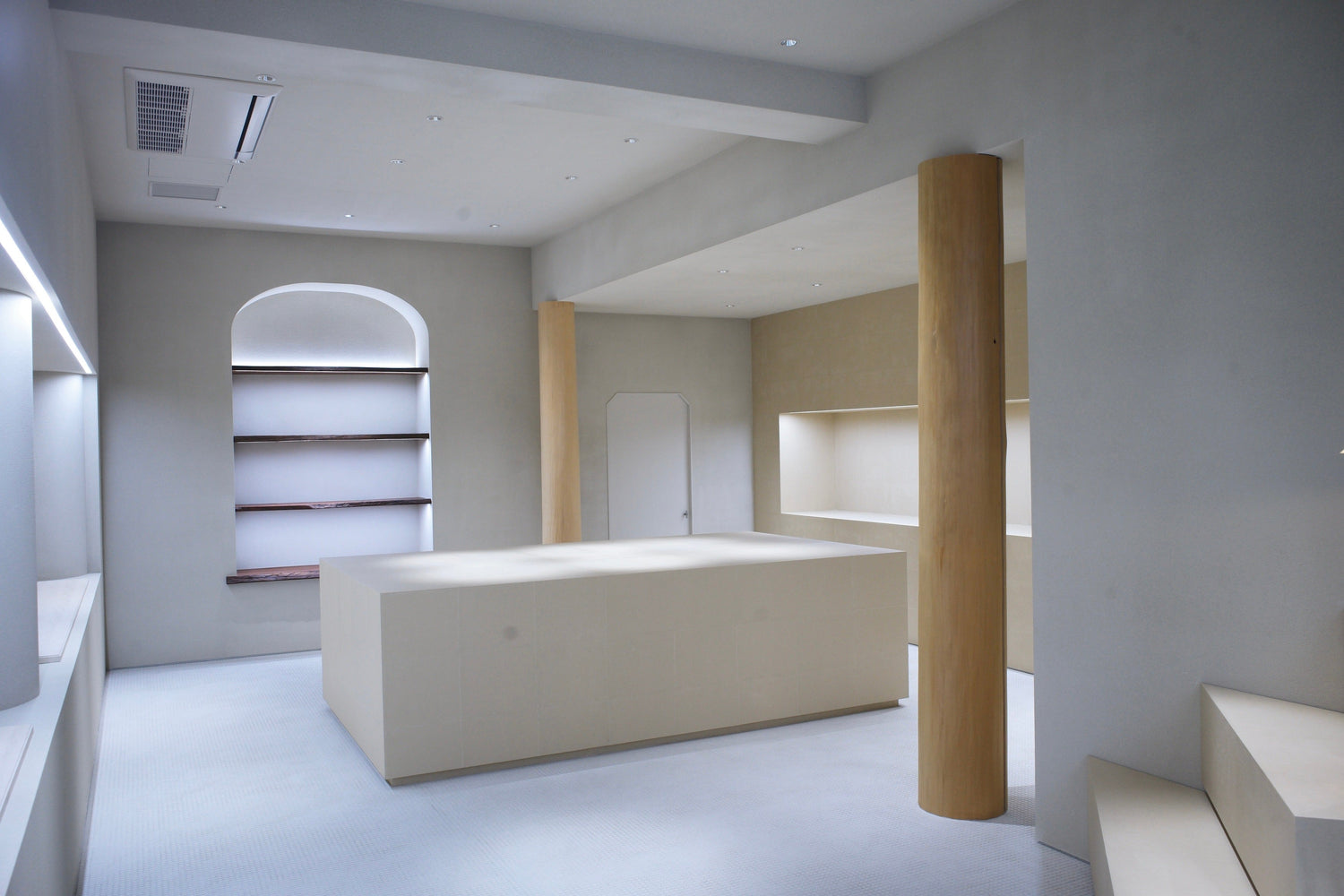 ITTI OSAKA｜2025年11月21日大阪・南船場にグランドオープン｜ITTI（イッチ）公式｜心斎橋 皮革専門店 レザー 小物 ブランド メンズ レディース 旗艦店