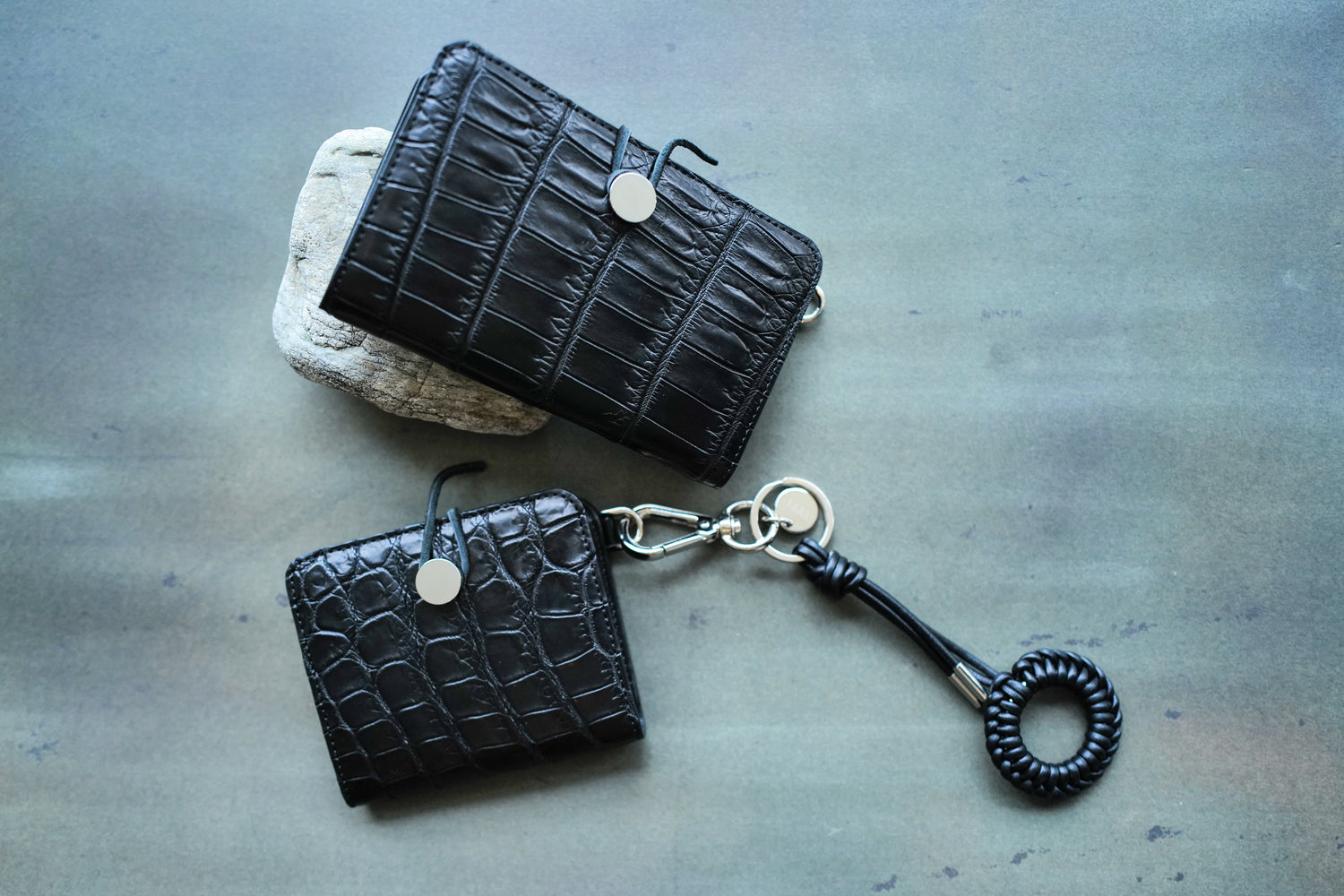 CRISTY WIND シリーズ｜伝統ディテール×ミニマル機能美の新ウォレット｜ITTI（イッチ）公式