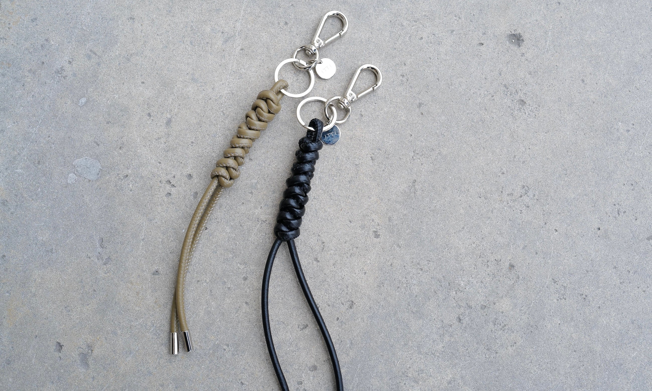 チャーム レザー アクセサリー ミニマル｜ITTI（イッチ）公式