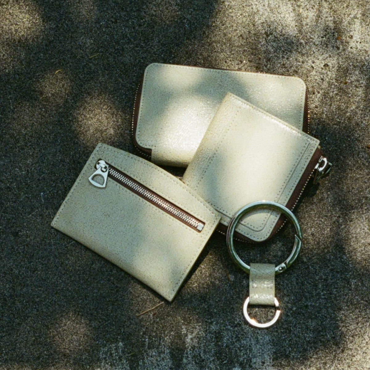 CRACK | MATERIAL (素材) | 日本製 皮革 財布 レザー バッグメンズ