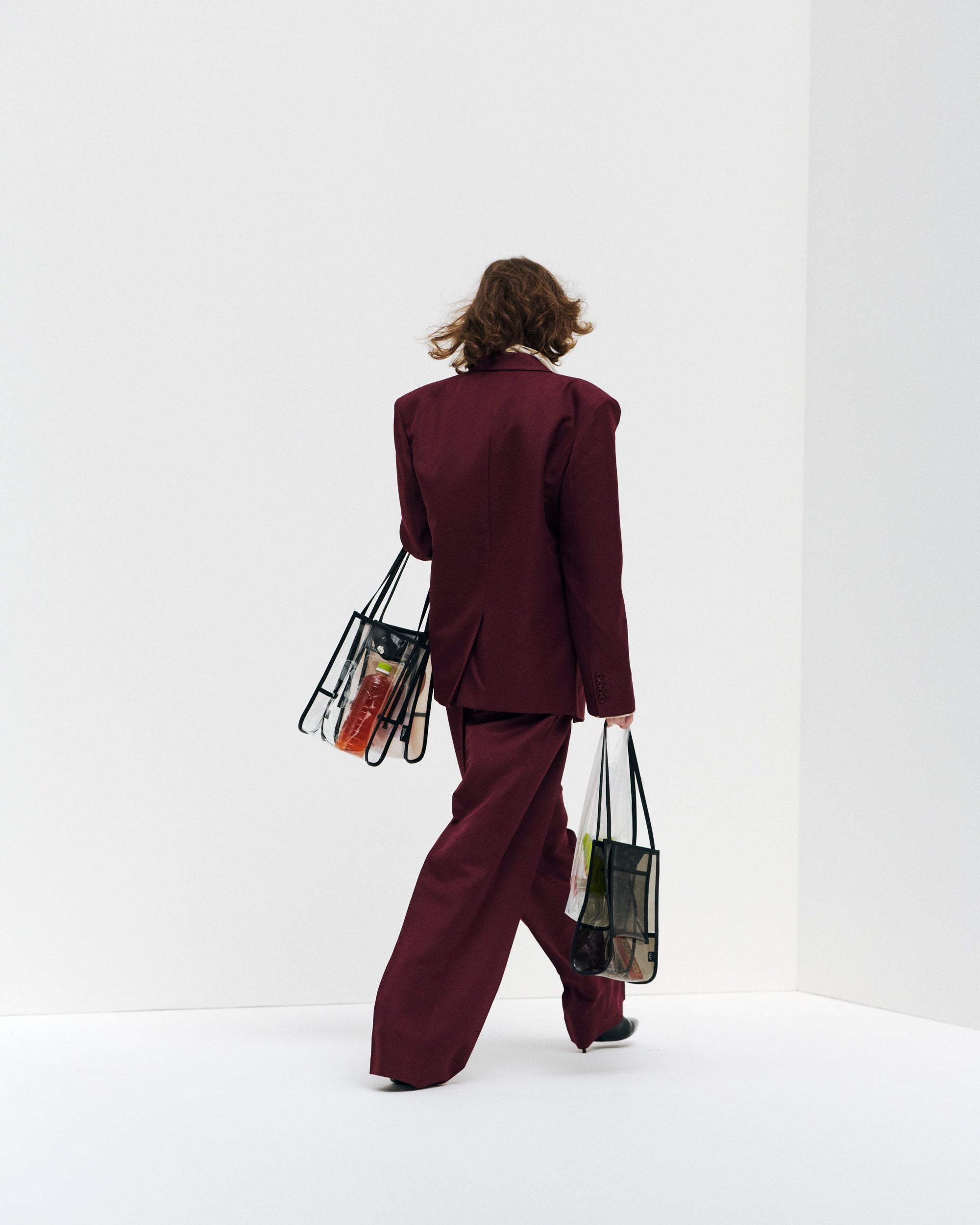 2026年春夏コレクション｜ITTIの世界観を纏う最新ヴィジュアル特集｜ITTI（イッチ）公式