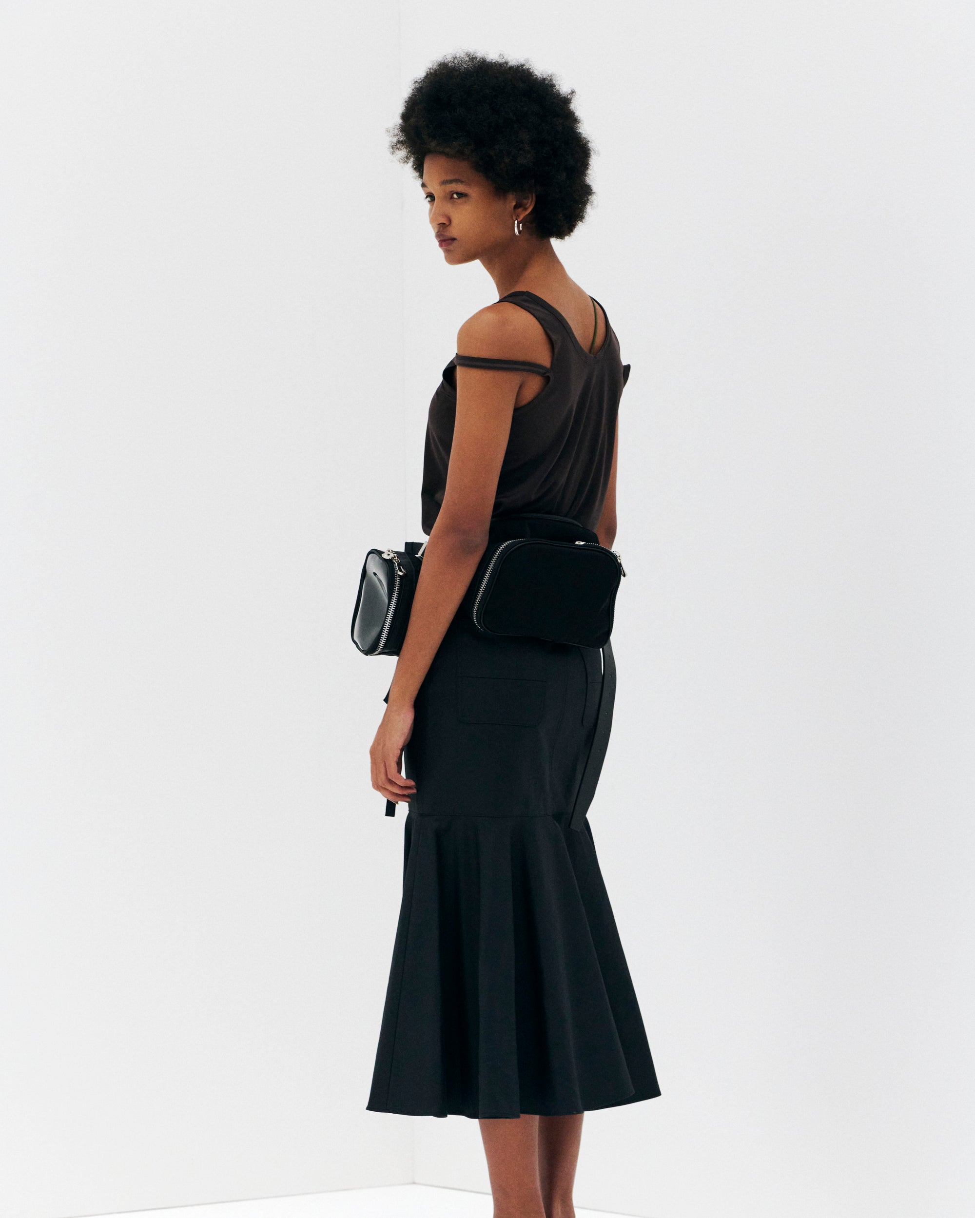 2026年春夏コレクション｜ITTIの世界観を纏う最新ヴィジュアル特集｜女性モデル着用ルックブック｜ITTI（イッチ）公式