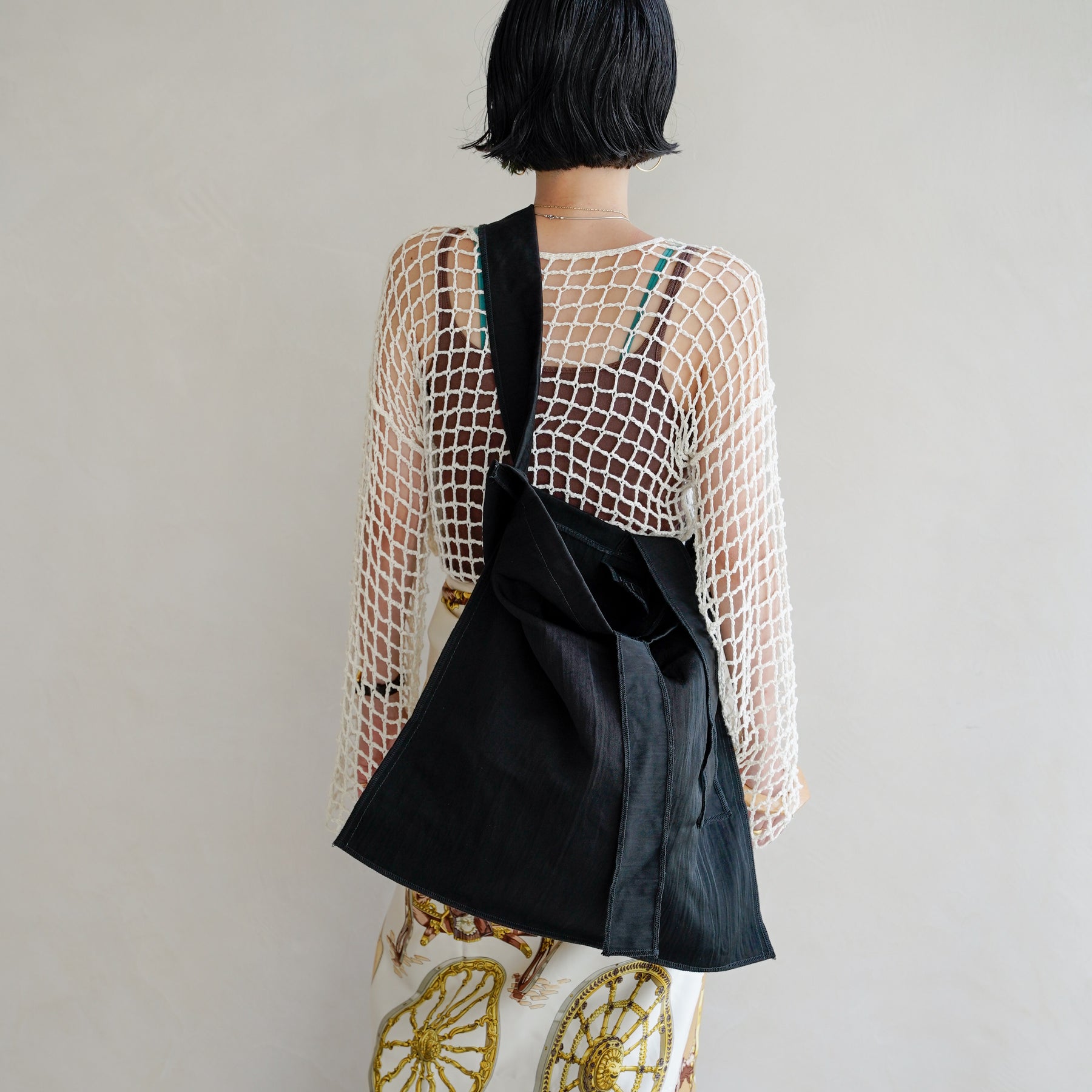 ITTI (イッチ) - MARY INSIDE OUT TOTE - L / CERATO BRIGHT (マリーインサイドアウトトートバッグ - Lサイズ / シェラトブライト) メンズ レディース ユニセックス ブランド ナイロン 黒 ブラック 斜め掛け 肩 手持ち 手提げ エコ