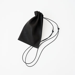 HERRIE KINCHAKU POUCH - PM / DIPLO NUDE｜国産レザー巾着ポーチ ミニバッグ メンズ レディース｜ITTI（イッチ）公式