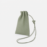 HERRIE KINCHAKU POUCH - PM / DIPLO SKY｜サステナブル本革 巧着ショルダーバッグ メンズ レディース ギフト｜ITTI（イッチ）公式