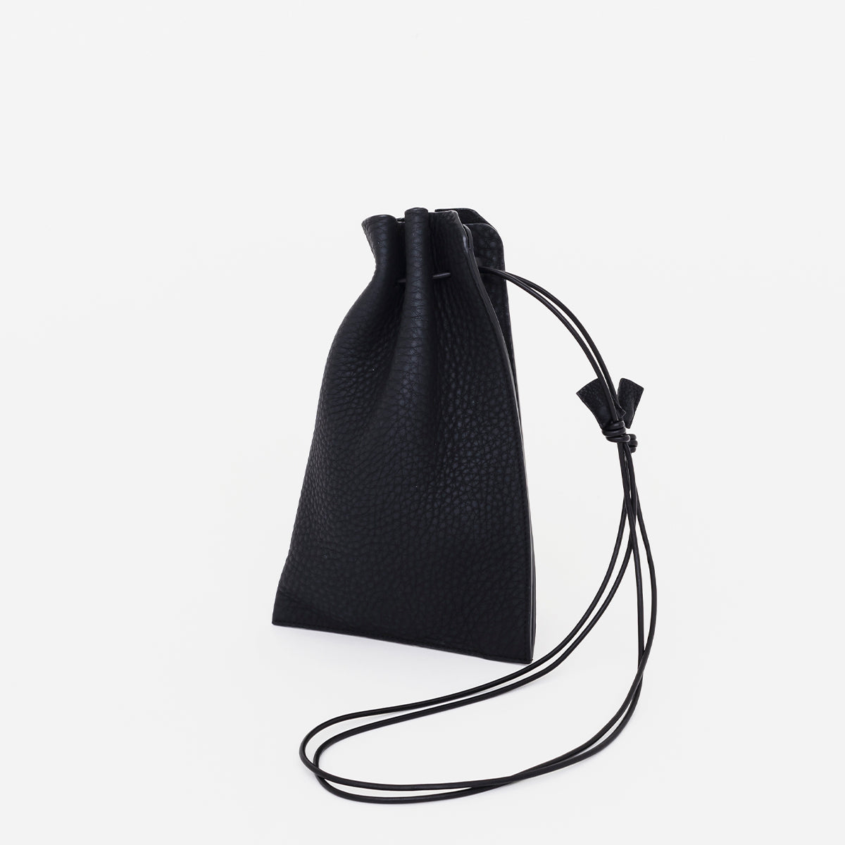 TODAYFUL itti Herrie Kinchaku Pouch S　黒 HERRIE KINCHAKU POUCH - PM / DIPLO SKY｜シュリンクレザーの