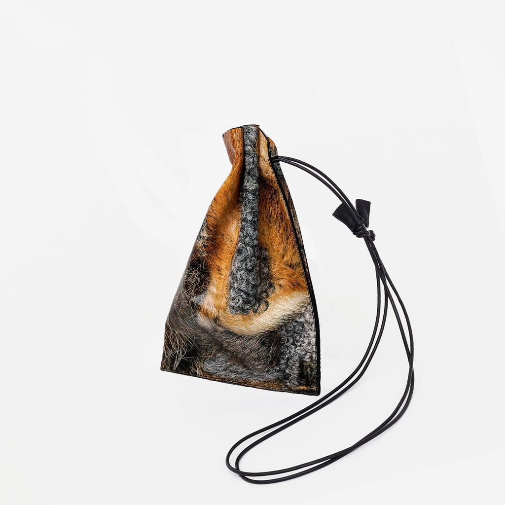 HERRIE KINCHAKU POUCH - PM / TOLQ FUR｜転写プリント 巾着ポーチ 本 