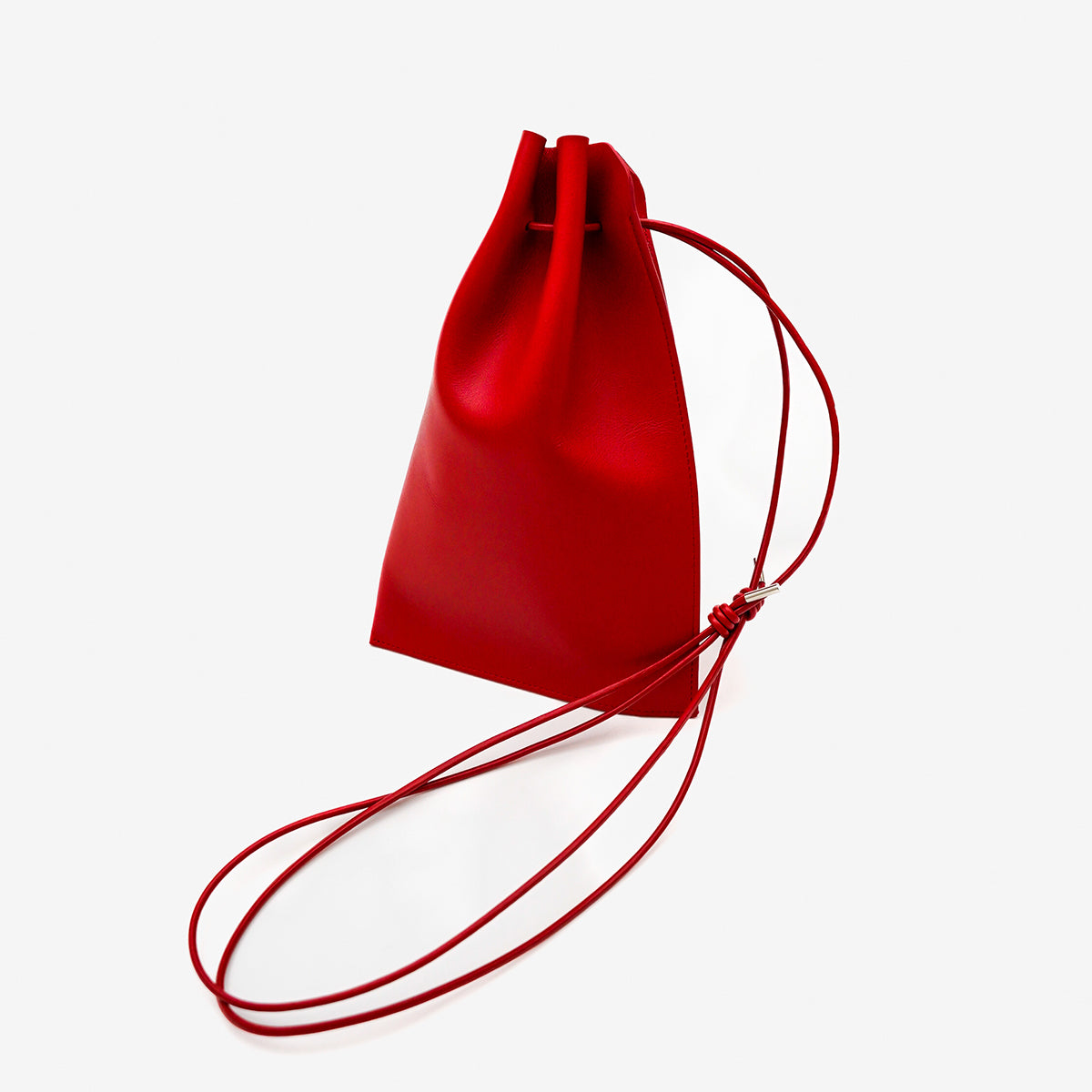 HERRIE KINCHAKU POUCH - PM / RAPTO FLEX｜ミニマル 巾着ポーチ 本革 ブラック メンズ レディース｜ITTI（イッチ）公式