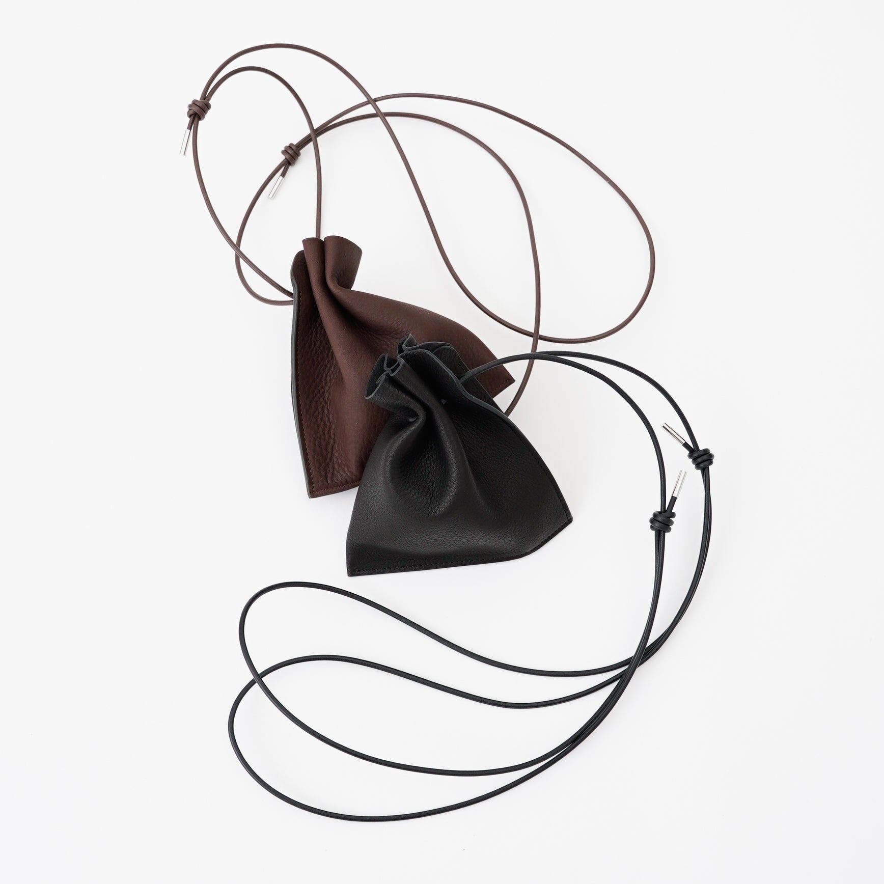 HERRIE KINCHAKU POUCH - XXS / DIPLO NUDE｜国産レザー ミニ巾着ポーチ ネックレス メンズ レディース｜ITTI（イッチ）公式