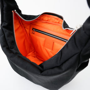 ANNIE PUFFER TOWN MOON BAG / ACRYLIC CERATO BRIGHT｜塩縮ナイロン×アクリル加工 三日月型ショルダーバッグ メンズ レディース｜ITTI（イッチ）公式