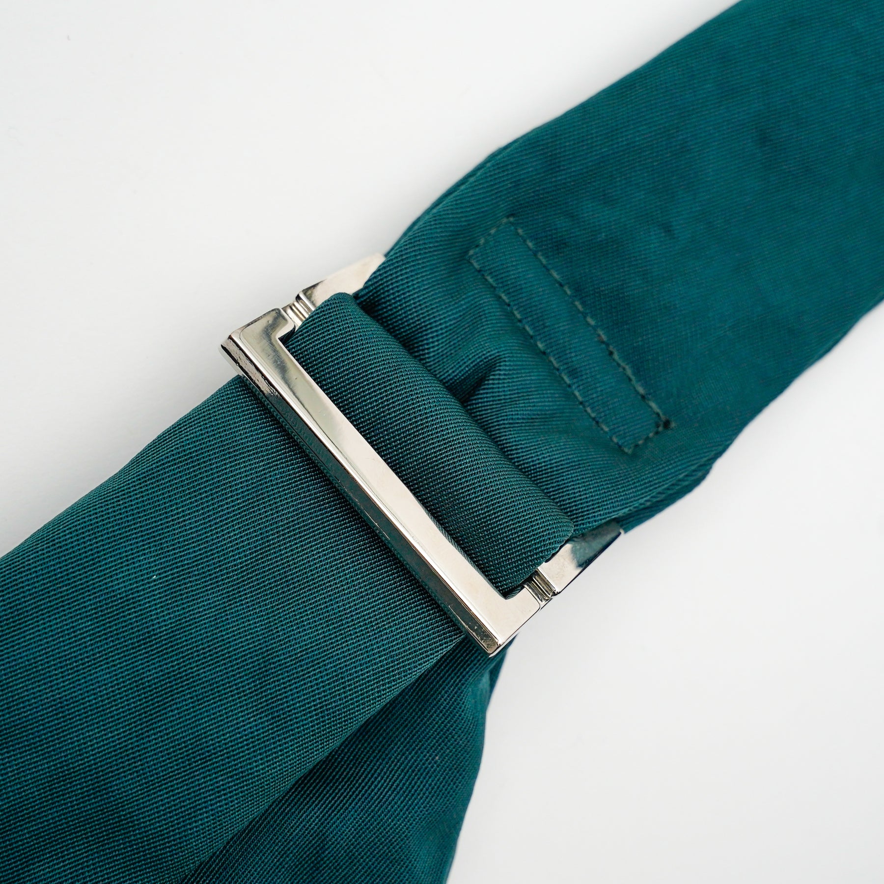 ANNIE PUFFER TOWN MOON BAG / CERATO BRIGHT｜三日月バッグ 軽量 撥水 ショルダー 中綿 ナイロン メンズ レディース｜ITTI（イッチ）公式