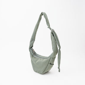 ANNIE PUFFER MINI MOON BAG / ACRYLIC CERATO BRIGHT｜ハリのある塩縮ナイロンのミニ三日月ショルダーバッグ メンズ レディース｜ITTI（イッチ）公式