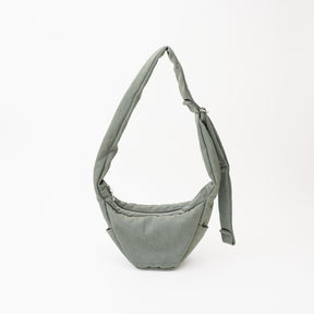 ANNIE PUFFER MINI MOON BAG / ACRYLIC CERATO BRIGHT｜ハリのある塩縮ナイロンのミニ三日月ショルダーバッグ メンズ レディース｜ITTI（イッチ）公式