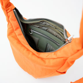 ANNIE PUFFER MINI MOON BAG / ACRYLIC CERATO BRIGHT｜ハリのある塩縮ナイロンのミニ三日月ショルダーバッグ メンズ レディース｜ITTI（イッチ）公式
