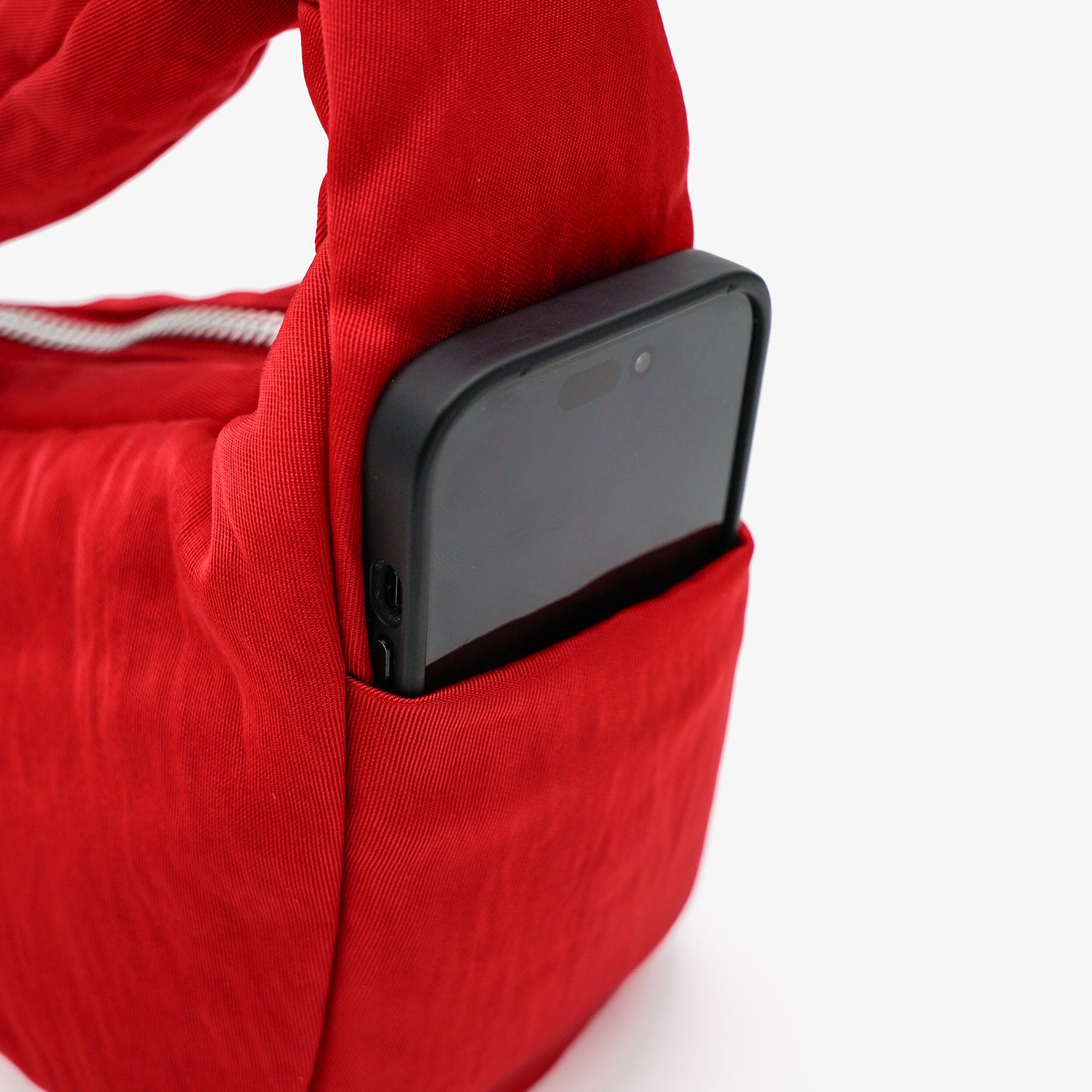 ANNIE PUFFER MINI MOON BAG / CERATO BRIGHT｜ミニショルダー 三日月型 撥水 軽量 ナイロンバッグ レディース メンズ｜ITTI（イッチ）公式