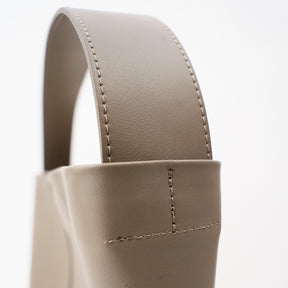 MARY BUCKET SHOULDER MM / RAPTO FLEX｜上品レザーの軽量ワンショルダートートバッグ メンズ レディース｜ITTI（イッチ）公式