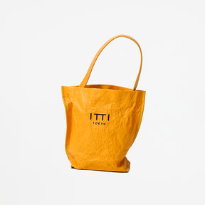 ITTI (イッチ) | MARY PAPER BUCKET BAG - S / PTERA (マリーペーパーバケットバッグ - Sサイズ / プテラ) トート 鞄 かばん カバン レザー 形状記憶 メンズ レディース ショルダー 黄色 イエロー yellow