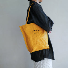 ITTI (イッチ) | MARY PAPER BUCKET BAG - S / PTERA (マリーペーパーバケットバッグ - Sサイズ / プテラ) トート 鞄 かばん カバン レザー 形状記憶 メンズ レディース ショルダー 黄色 イエロー yellow