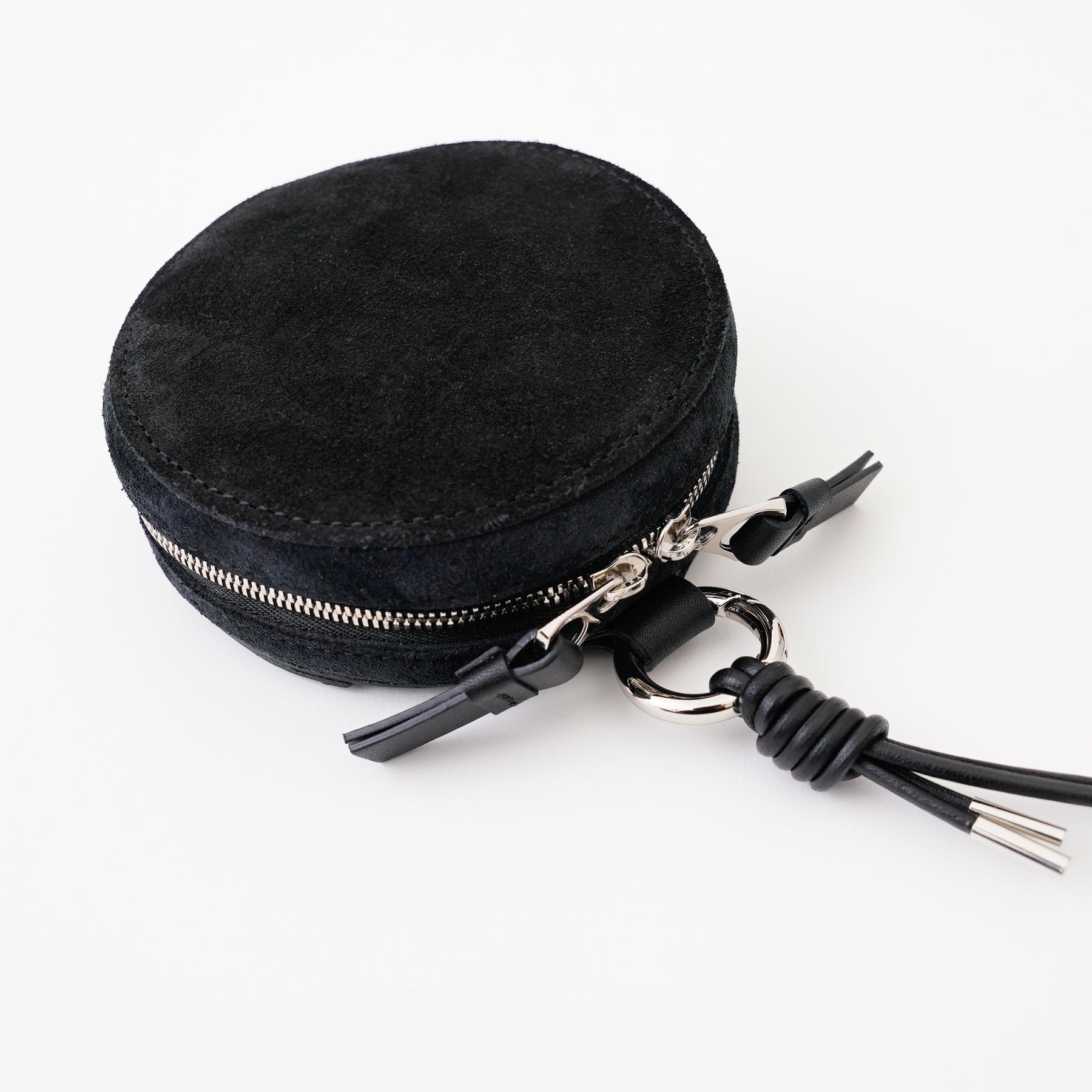 MICHELLE CIRCLE POUCH / MOSSA LDN｜イタリア製弱撥水スエード使用 本革サークルポーチ ミニバッグ メンズ レディース ギフト｜ITTI（イッチ）公式