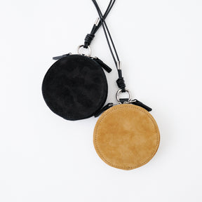 MICHELLE CIRCLE POUCH / MOSSA LDN｜イタリア製弱撥水スエード使用 本革サークルポーチ ミニバッグ メンズ レディース ギフト｜ITTI（イッチ）公式