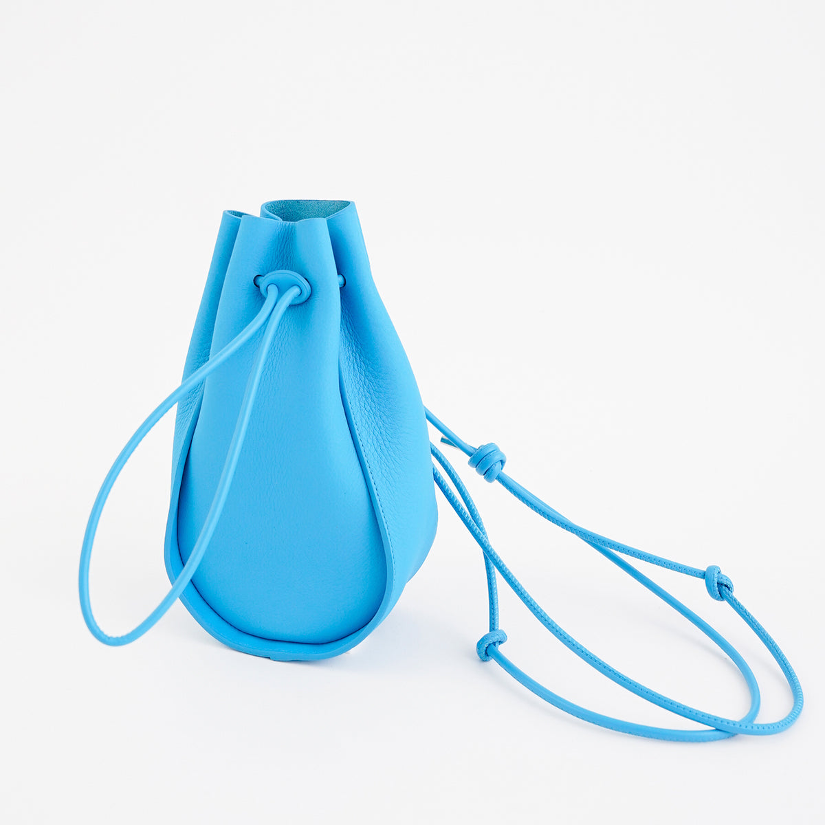 HERRIE KINCHAKU POUCH - GPM / DIPLO SKY - 25Q3｜巾着ポーチ 本革