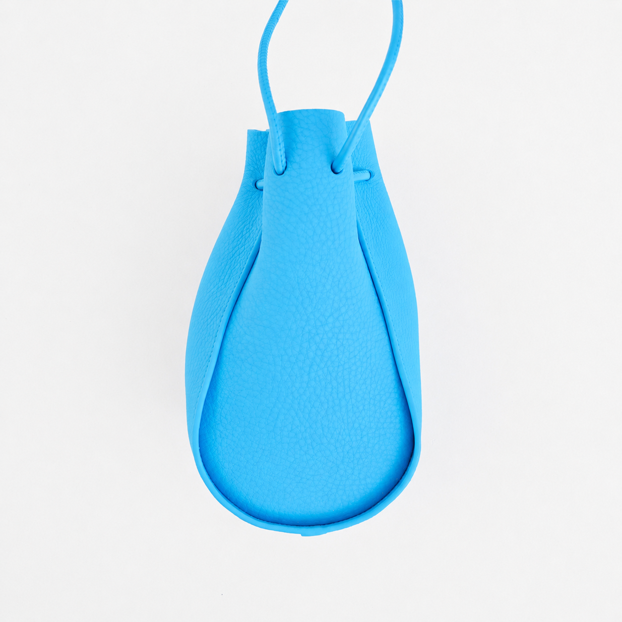 HERRIE KINCHAKU POUCH - GPM / DIPLO SKY - 25Q3｜巾着ポーチ 本革 スマホ 財布収納｜ITTI（イッチ）公式