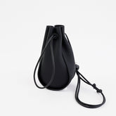 HERRIE KINCHAKU POUCH – GPM / DIPLO SKY｜巾着ポーチ 本革 スマホ 財布収納｜ITTI（イッチ）公式