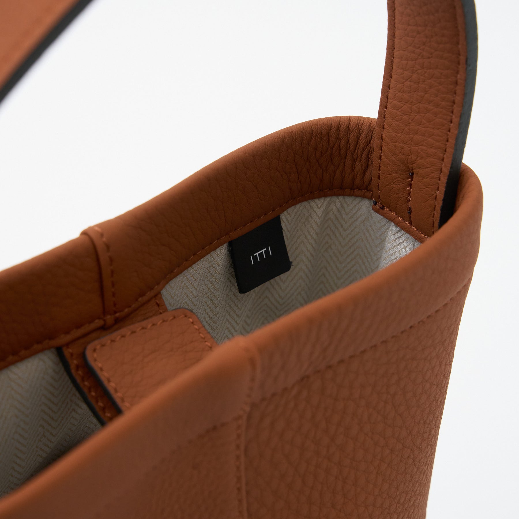 MARY BUCKET SHOULDER MINI / DIPLO SKY｜上品ミニバケットバッグ｜ITTI（イッチ）公式