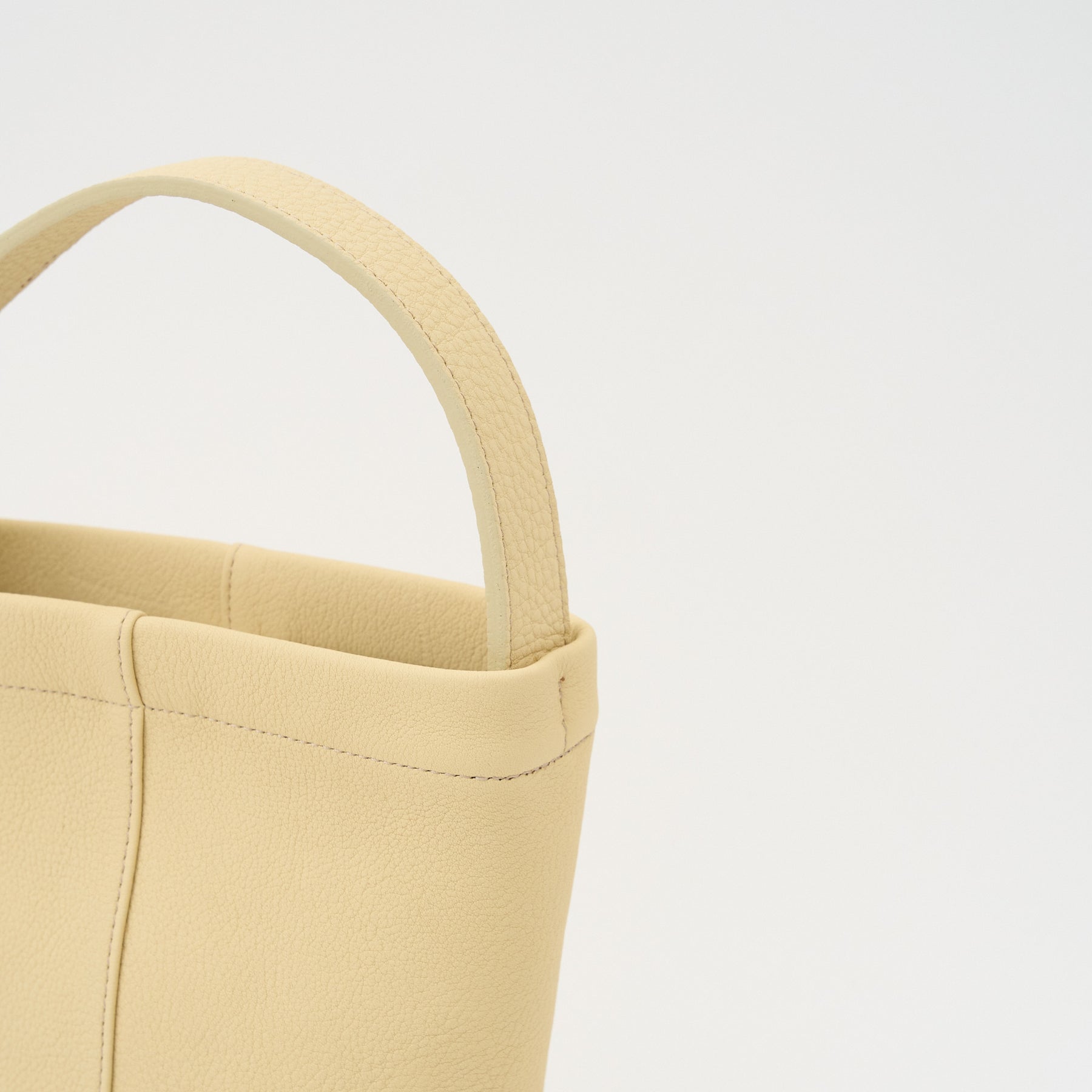 MARY BUCKET SHOULDER MINI / DIPLO SKY｜上品ミニバケットバッグ｜ITTI（イッチ）公式