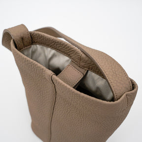 MARY BUCKET SHOULDER MINI / DIPLO SKY｜上品ミニバケットバッグ｜ITTI（イッチ）公式