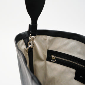 BONNIE BUCKET SHOULDER / RAPTO FLEX｜ミニマルな2WAYレザーバッグ｜ITTI（イッチ）公式
