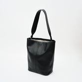 BONNIE BUCKET SHOULDER / RAPTO FLEX｜ミニマルな2WAYレザーバッグ｜ITTI（イッチ）公式
