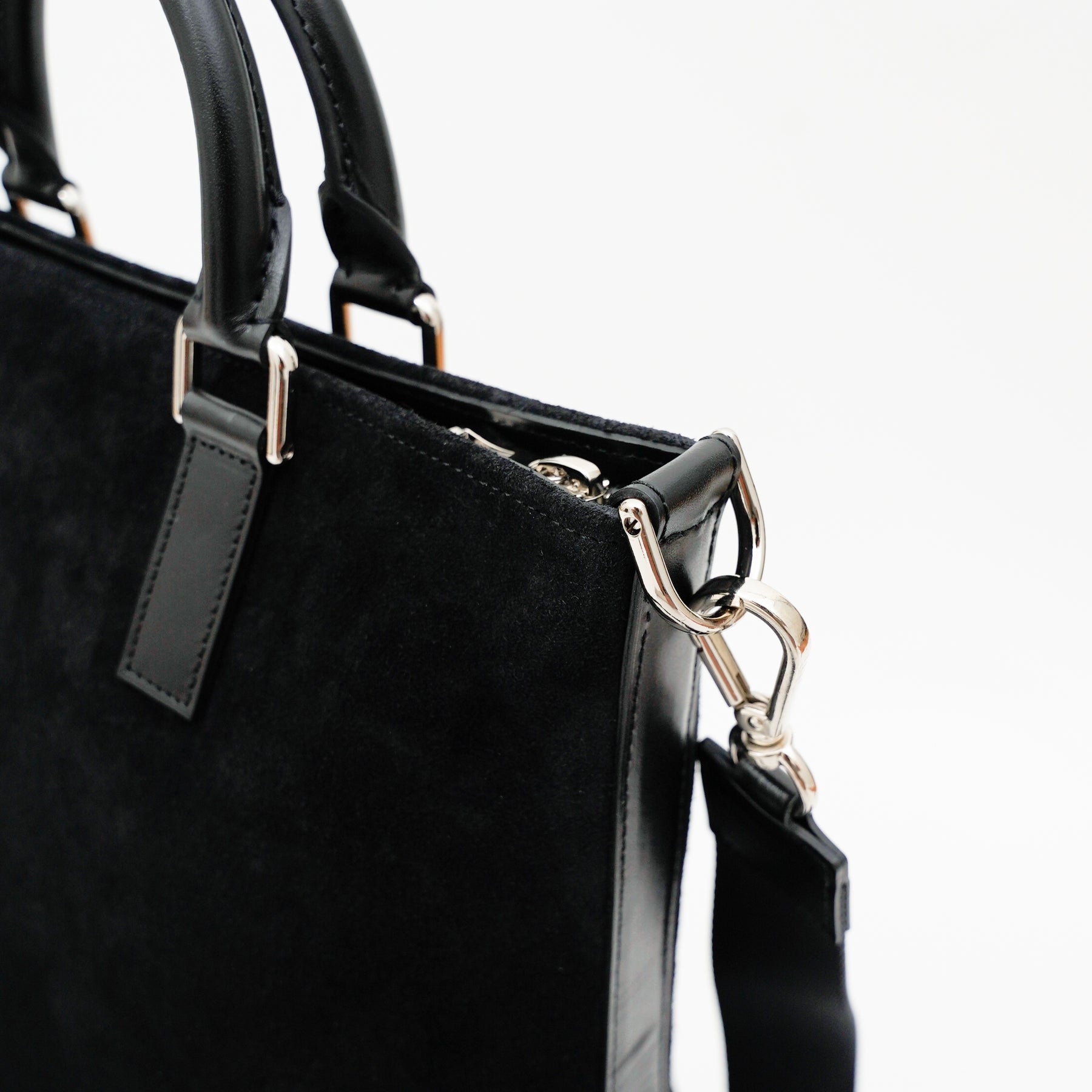 BONNIE VERTICAL TOTE - PM / MOSSA LDN｜ノートPC収納 縦型トートバッグ｜ITTI（イッチ）公式