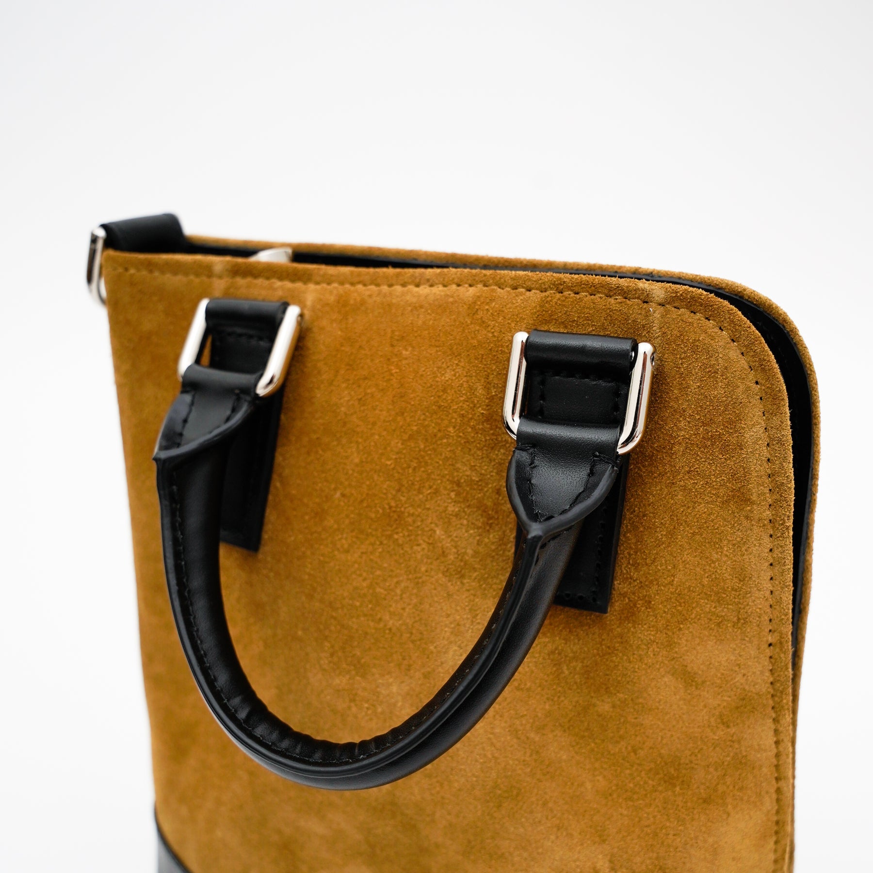 BONNIE VERTICAL TOTE - XS / MOSSA LDN｜ミニトートバッグ スエード 軽量 撥水｜ITTI（イッチ）公式