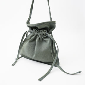 MARY RED CROSS BAG / CERATO BRIGHT｜撥水ナイロン製 巾着ショルダーバッグ メンズ レディース｜ITTI（イッチ）公式