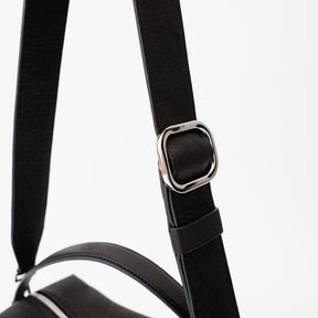CELLIE TRAIN BAG / DIPLO NUDE｜国産レザー使用 2WAYショルダーバッグ ハンドル職人仕立て メンズ レディース ギフト｜ITTI（イッチ）公式