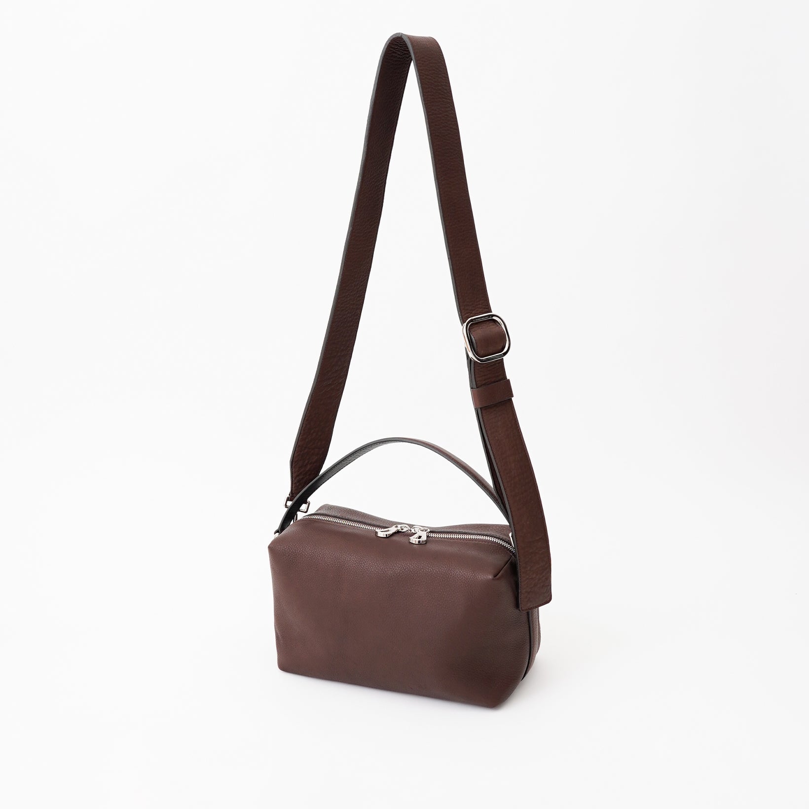 CELLIE TRAIN BAG / DIPLO NUDE｜国産レザー使用 2WAYショルダーバッグ ハンドル職人仕立て メンズ レディース ギフト｜ITTI（イッチ）公式