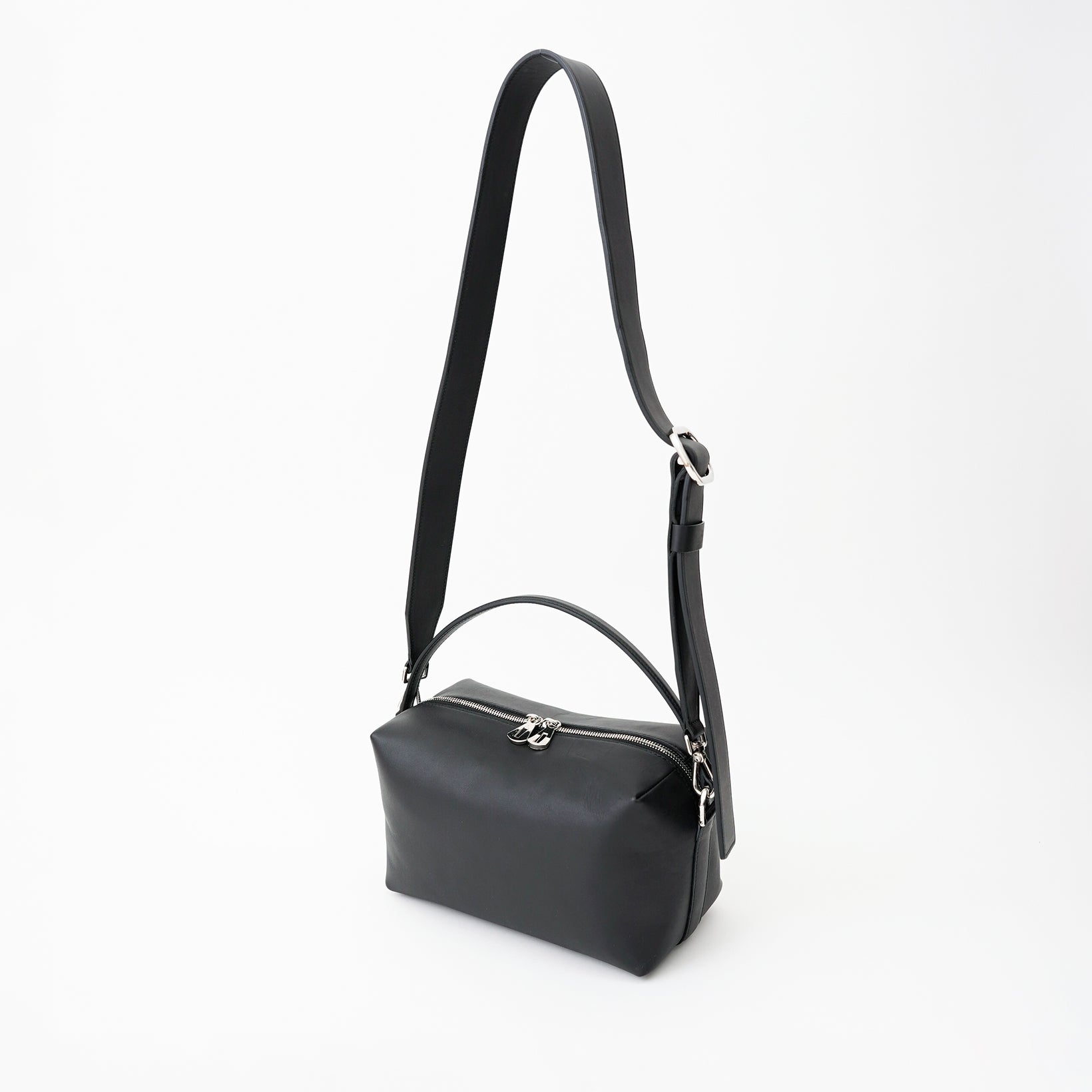 CELLIE TRAIN BAG / RAPTO BD｜ITTIオリジナルレザー使用 2WAYショルダーバッグ ハンドル職人仕立て メンズ レディース ギフト｜ITTI（イッチ）公式