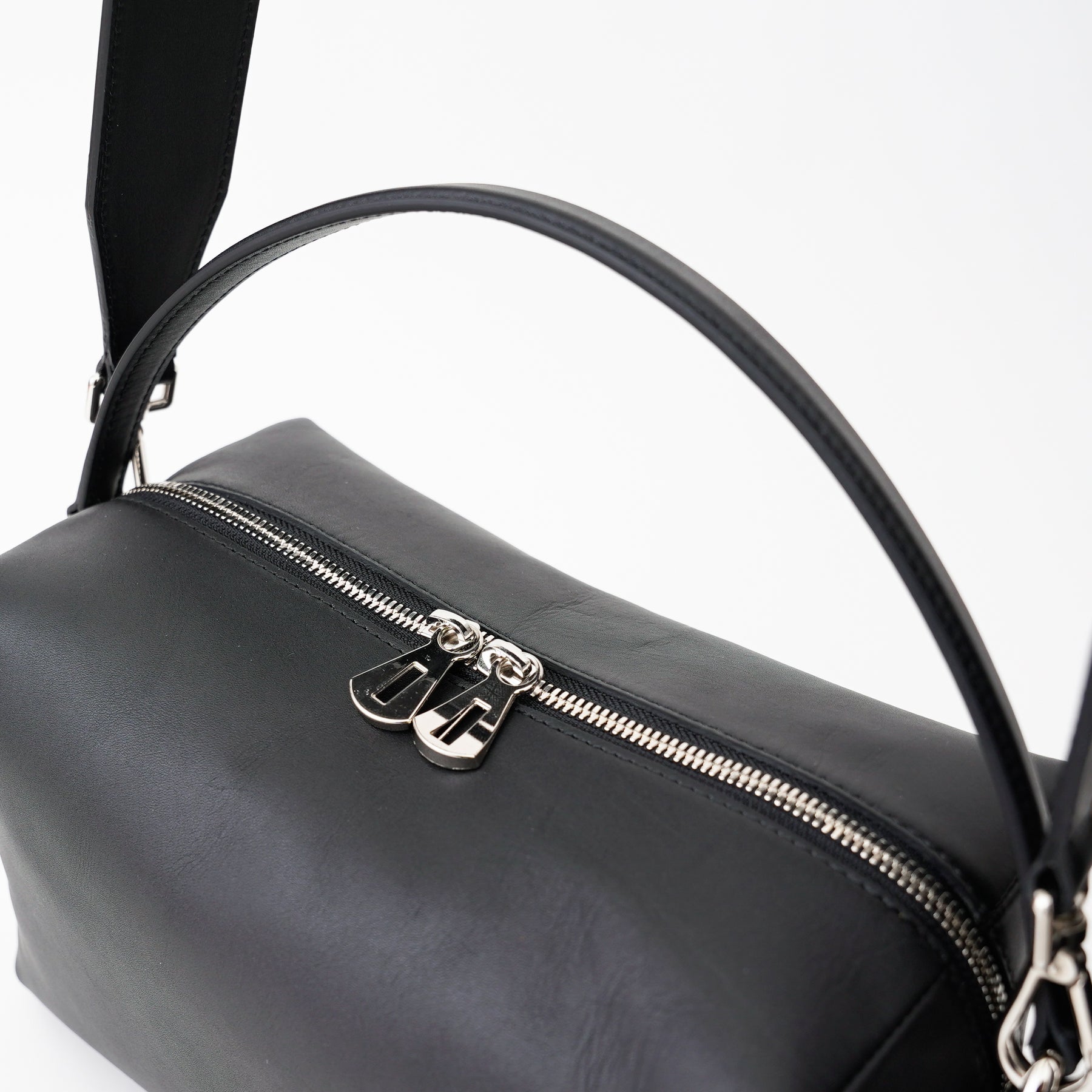 CELLIE TRAIN BAG / RAPTO BD｜ITTIオリジナルレザー使用 2WAYショルダーバッグ ハンドル職人仕立て メンズ レディース ギフト｜ITTI（イッチ）公式