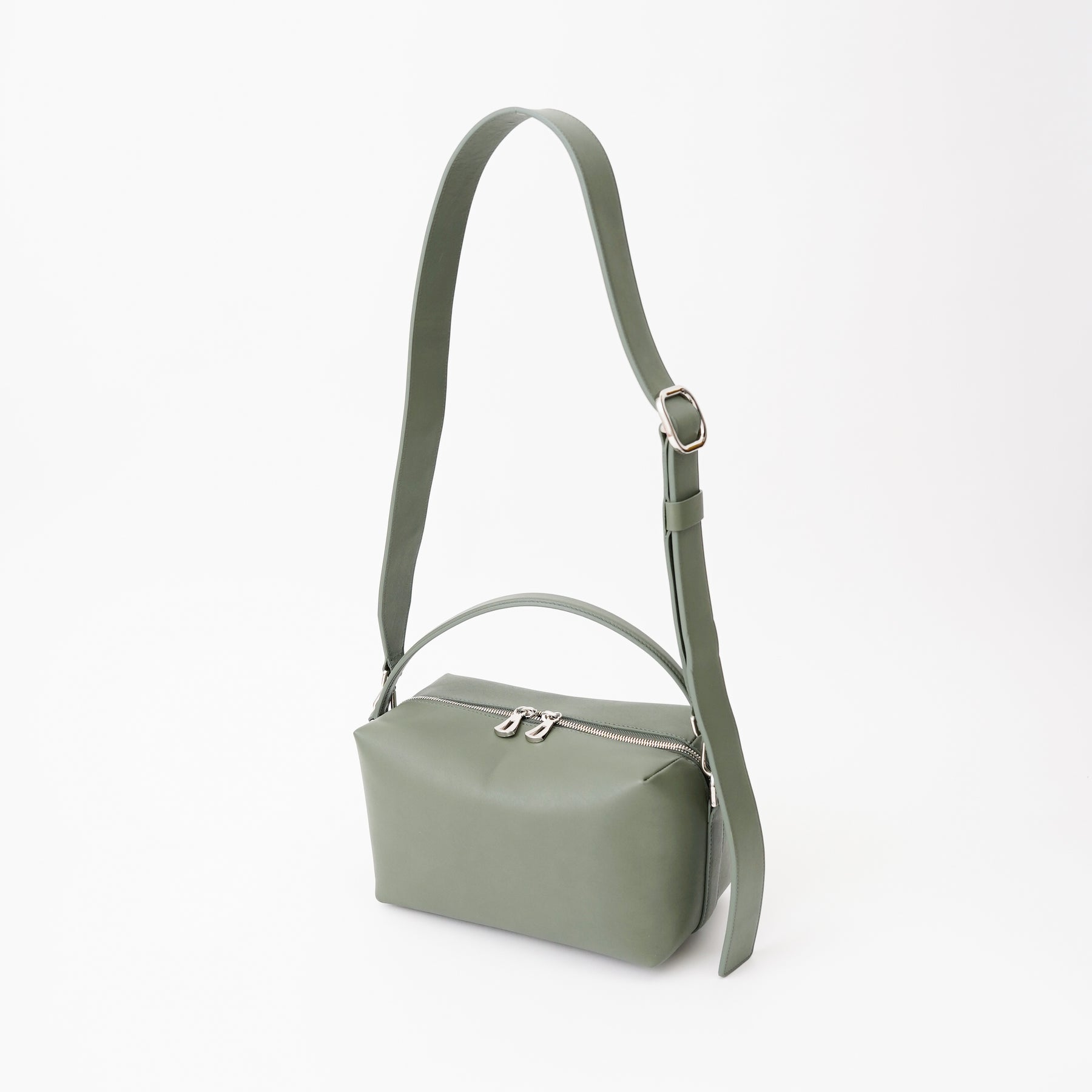 CELLIE TRAIN BAG / RAPTO BD｜ITTIオリジナルレザー使用 2WAYショルダーバッグ ハンドル職人仕立て メンズ レディース ギフト｜ITTI（イッチ）公式