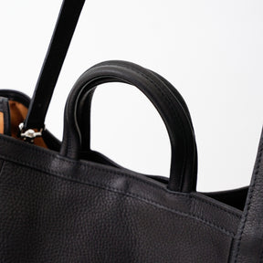 BONNIE BIG 2way SHOPPER / DIPLO NUDE｜ドレープが美しいビッグ2wayショッパー メンズ レディース｜ITTI（イッチ）公式