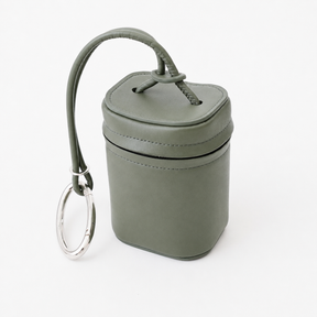 CELLIE BOX CHARM BAG / RAPTO BD｜スムースレザー ポーチ バッグチャーム ショルダー 本革 メンズ レディース｜ITTI（イッチ）公式
