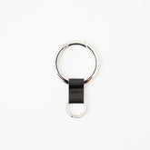 CRISTY RING RING / OIL CARNO｜コードバン 経年変化 本革キーリング カラビナ メンズ レディース ギフト｜ITTI（イッチ）公式